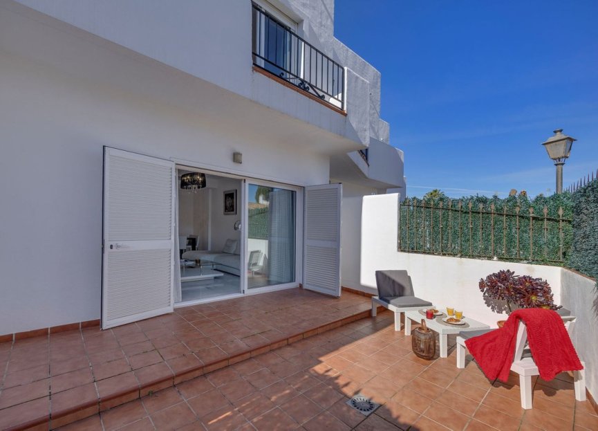 Resale - House - Townhouse - Estepona - Estepona Centro