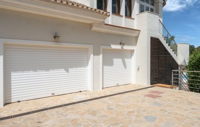 Resale - House - Detached Villa - Marbella - Hacienda Las Chapas