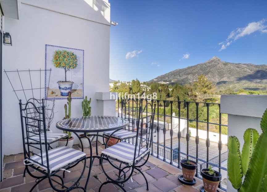 Resale - House - Townhouse - Marbella - Nueva Andalucia