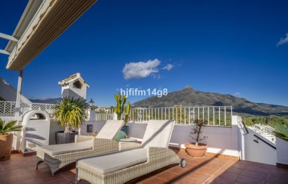 Resale - House - Townhouse - Marbella - Nueva Andalucia