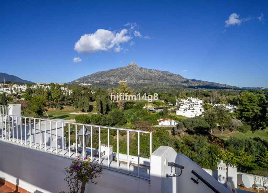 Resale - House - Townhouse - Marbella - Nueva Andalucia