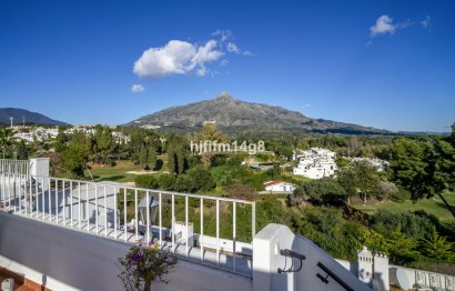 Resale - House - Townhouse - Marbella - Nueva Andalucia