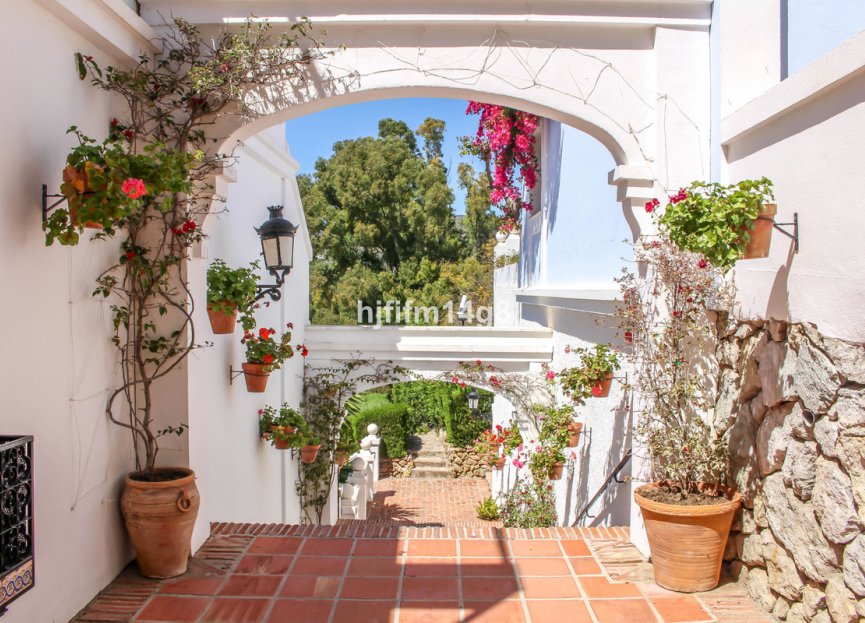 Resale - House - Townhouse - Marbella - Nueva Andalucia