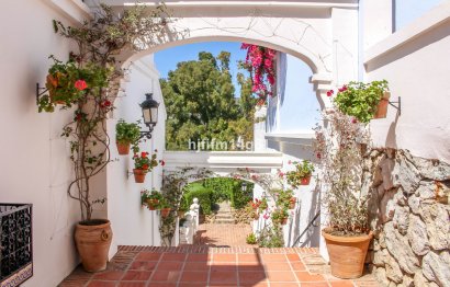 Resale - House - Townhouse - Marbella - Nueva Andalucia