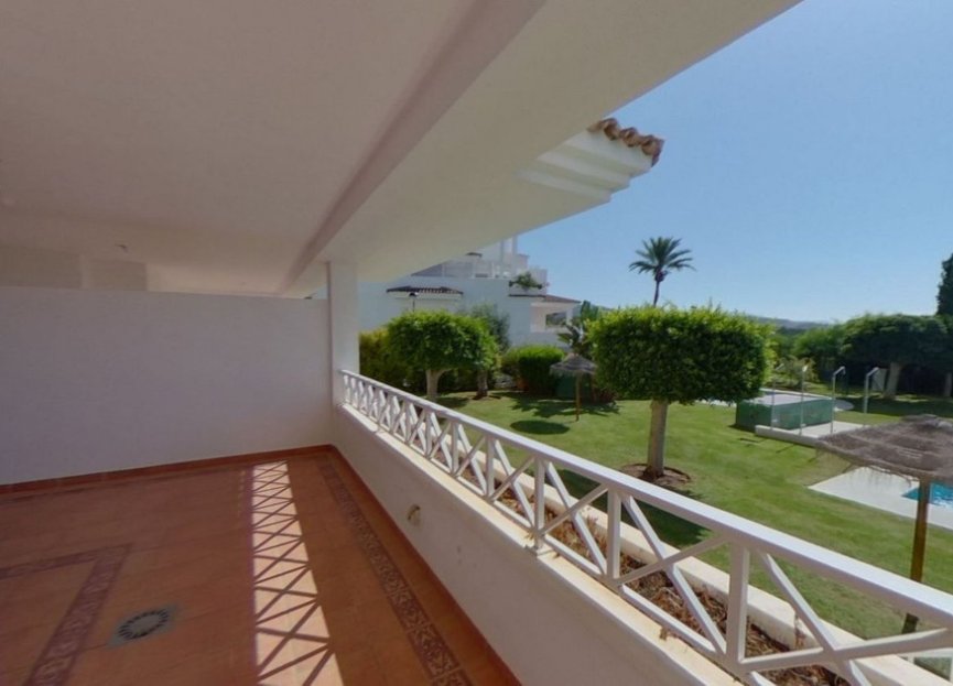 Resale - Apartment - Ground Floor Apartment - Marbella - Río Real