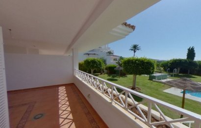 Resale - Apartment - Ground Floor Apartment - Marbella - Río Real