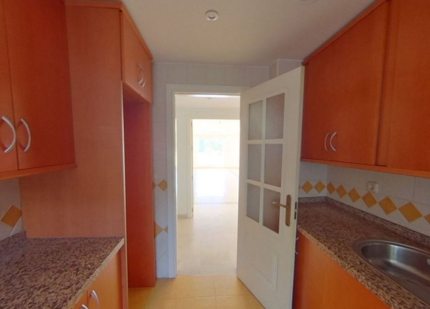 Resale - Apartment - Ground Floor Apartment - Marbella - Río Real