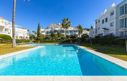 Resale - Apartment - Ground Floor Apartment - Marbella - Guadalmina Alta