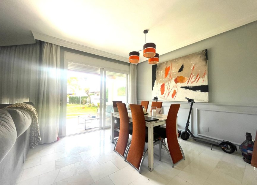 Resale - House - Townhouse - Marbella - Nueva Andalucia