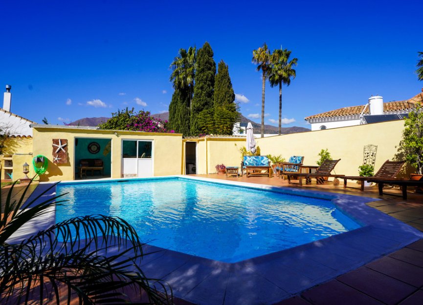 Reventa - House - Detached Villa - Estepona - Estepona Centro