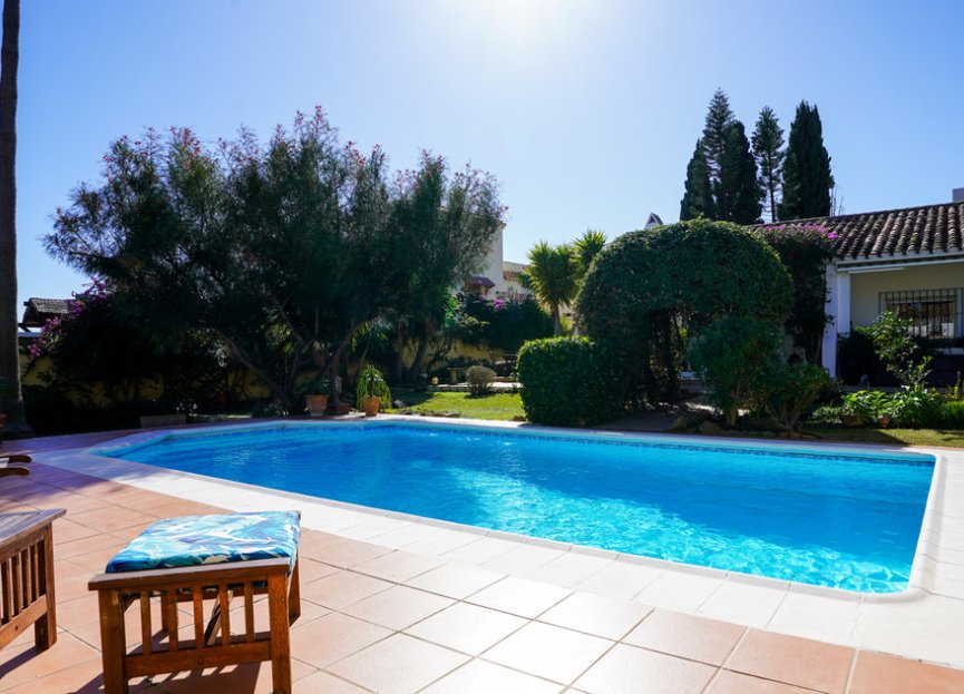 Reventa - House - Detached Villa - Estepona - Estepona Centro