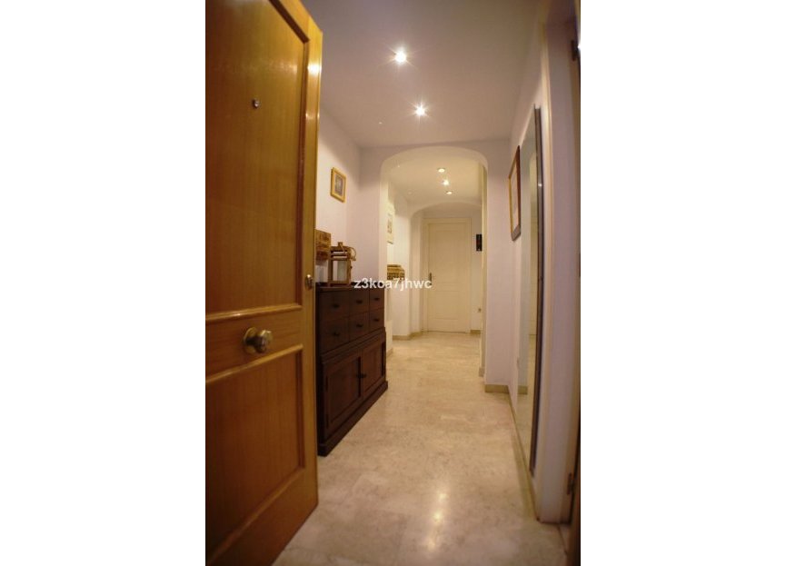 Resale - Apartment - Ground Floor Apartment - Estepona - Estepona Centro