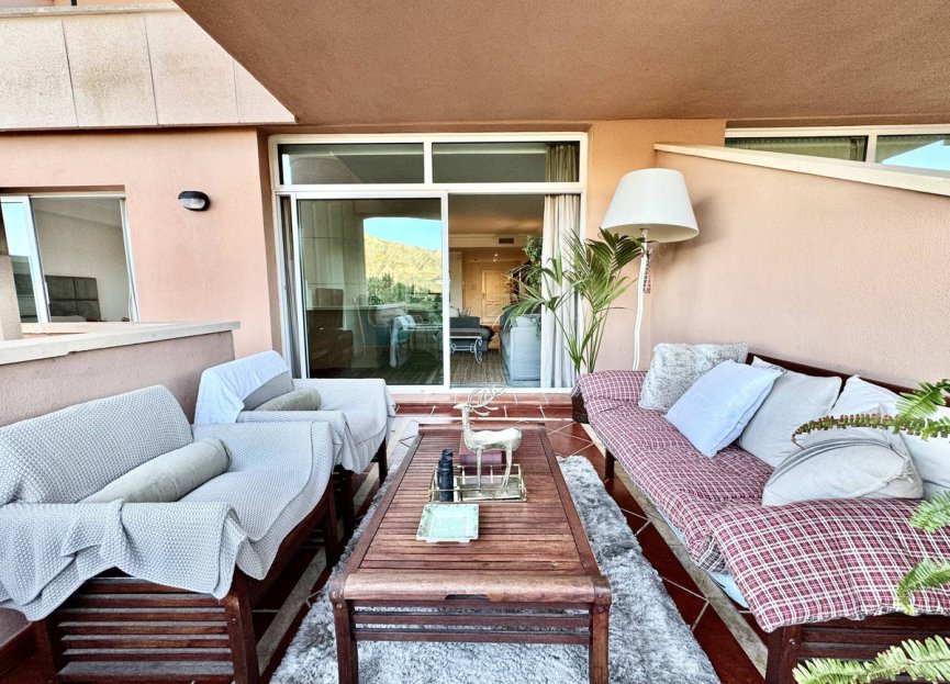 Resale - Apartment - Middle Floor Apartment - Marbella - Nueva Andalucia