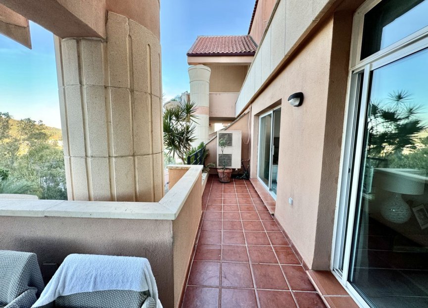 Resale - Apartment - Middle Floor Apartment - Marbella - Nueva Andalucia