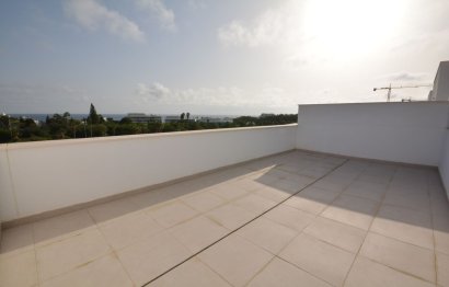 Resale - Apartment - Middle Floor Apartment - Estepona - Estepona Centro