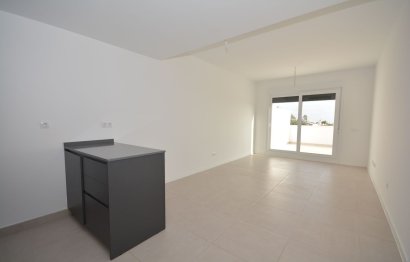 Resale - Apartment - Middle Floor Apartment - Estepona - Estepona Centro