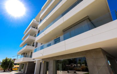 Resale - Apartment - Middle Floor Apartment - Marbella - Nueva Andalucia