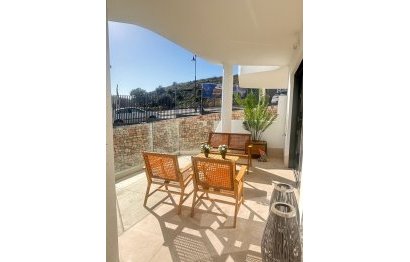 Resale - Apartment - Middle Floor Apartment - Fuengirola - Fuengirola Centro