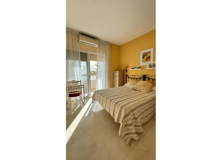 Resale - Apartment - Middle Floor Apartment - Fuengirola - Fuengirola Centro