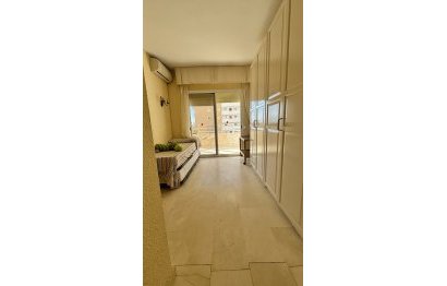 Resale - Apartment - Middle Floor Apartment - Fuengirola - Fuengirola Centro