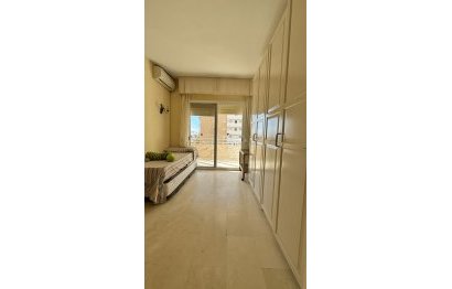 Resale - Apartment - Middle Floor Apartment - Fuengirola - Fuengirola Centro