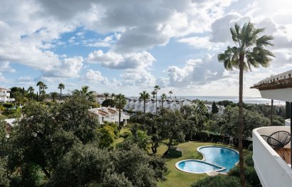 Resale - Apartment - Top Floor Apartment - Mijas - Calahonda