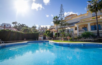 Resale - Apartment - Middle Floor Apartment - Marbella - Elviria