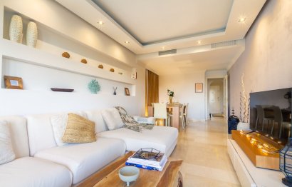 Resale - Apartment - Middle Floor Apartment - Marbella - Elviria