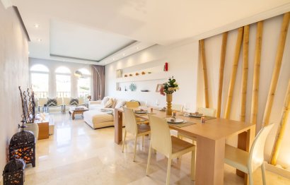 Resale - Apartment - Middle Floor Apartment - Marbella - Elviria