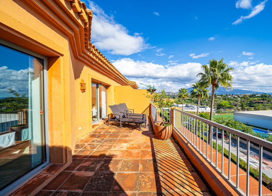 Resale - Apartment - Penthouse - Estepona - Estepona Centro