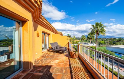 Resale - Apartment - Penthouse - Estepona - Estepona Centro