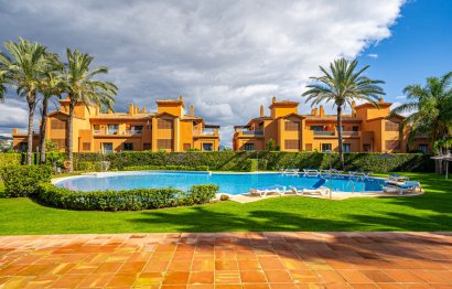 Resale - Apartment - Penthouse - Estepona - Estepona Centro