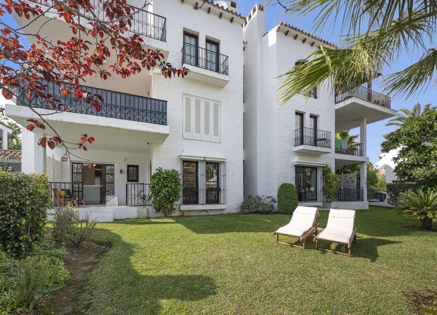 Resale - Apartment - Ground Floor Apartment - Marbella - Nueva Andalucia