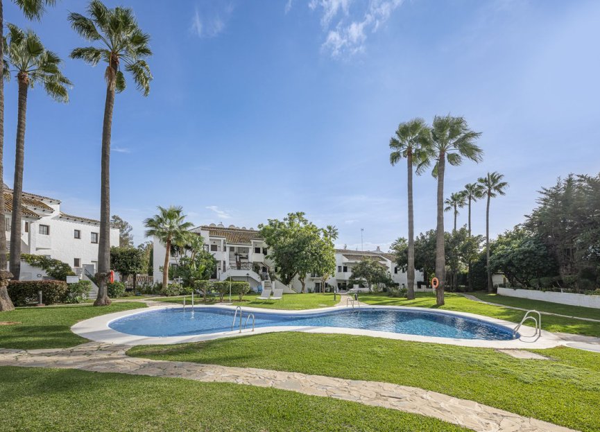 Resale - Apartment - Ground Floor Apartment - Marbella - Nueva Andalucia