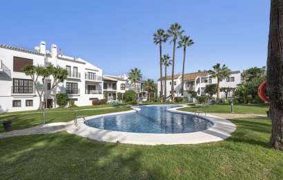 Resale - Apartment - Ground Floor Apartment - Marbella - Nueva Andalucia