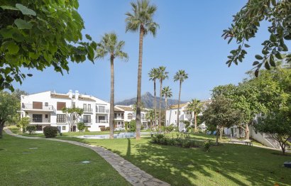 Resale - Apartment - Ground Floor Apartment - Marbella - Nueva Andalucia