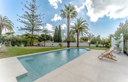 Resale - House - Detached Villa - Marbella - Río Real