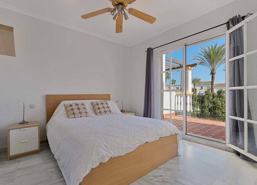 Resale - House - Townhouse - Estepona - Estepona Centro