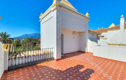 Resale - House - Townhouse - Estepona - Estepona Centro