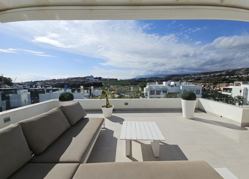 Resale - Apartment - Penthouse Duplex - Estepona - Atalaya