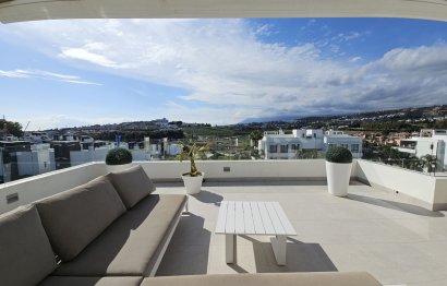 Resale - Apartment - Penthouse Duplex - Estepona - Atalaya