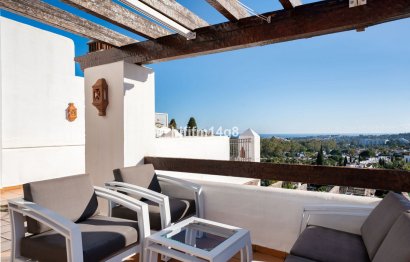 Resale - Apartment - Penthouse - Marbella - Nueva Andalucia