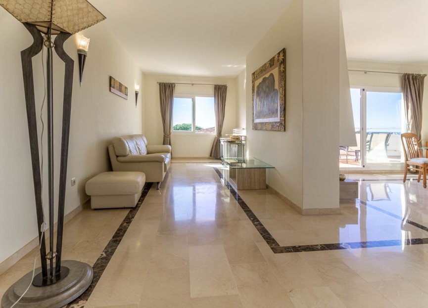 Resale - Apartment - Penthouse - Marbella - Artola