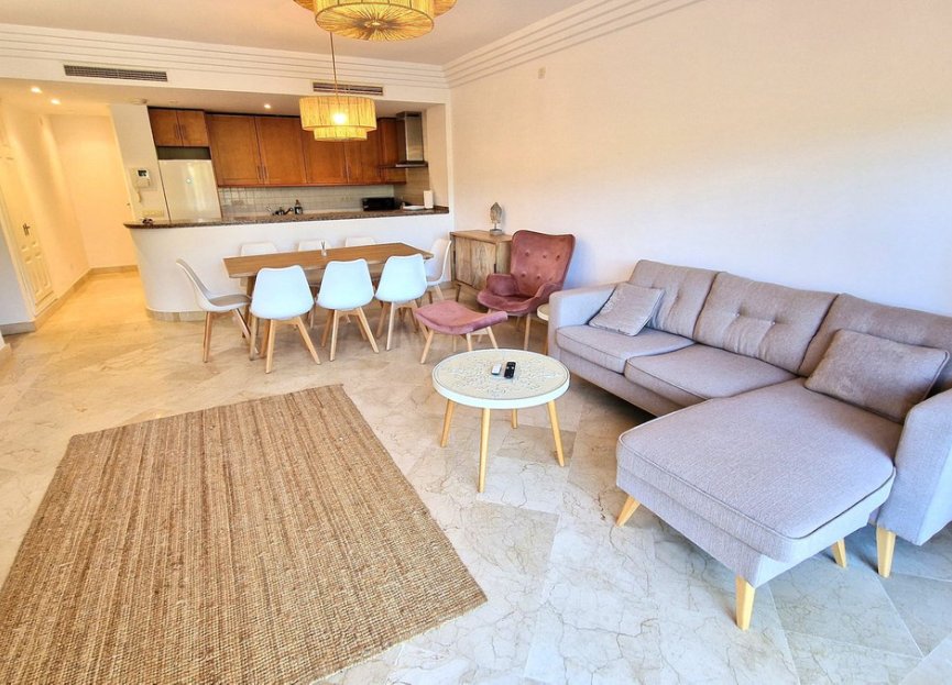 Resale - Apartment - Ground Floor Apartment - Estepona - Estepona Centro