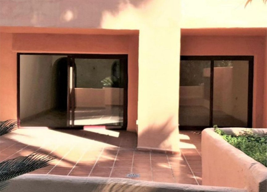 Resale - Apartment - Ground Floor Apartment - Estepona - Bel Air