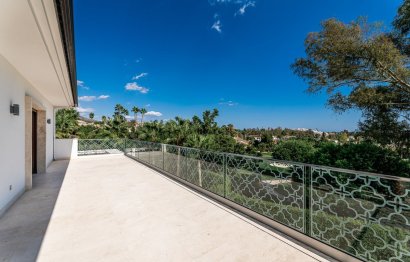 Resale - House - Detached Villa - Marbella - Nueva Andalucia