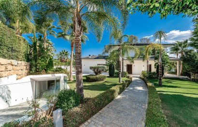 Resale - House - Detached Villa - Marbella - Nueva Andalucia