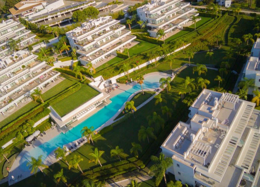 Resale - Apartment - Middle Floor Apartment - Estepona - Estepona Centro