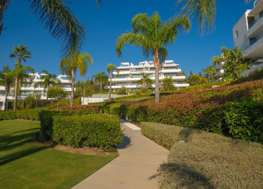 Resale - Apartment - Middle Floor Apartment - Estepona - Estepona Centro