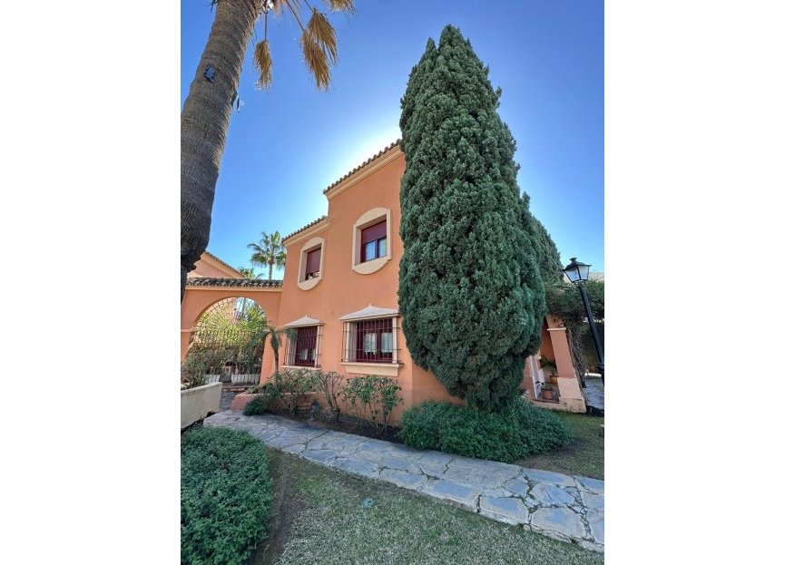 Resale - House - Detached Villa - Marbella - Marbella Centro